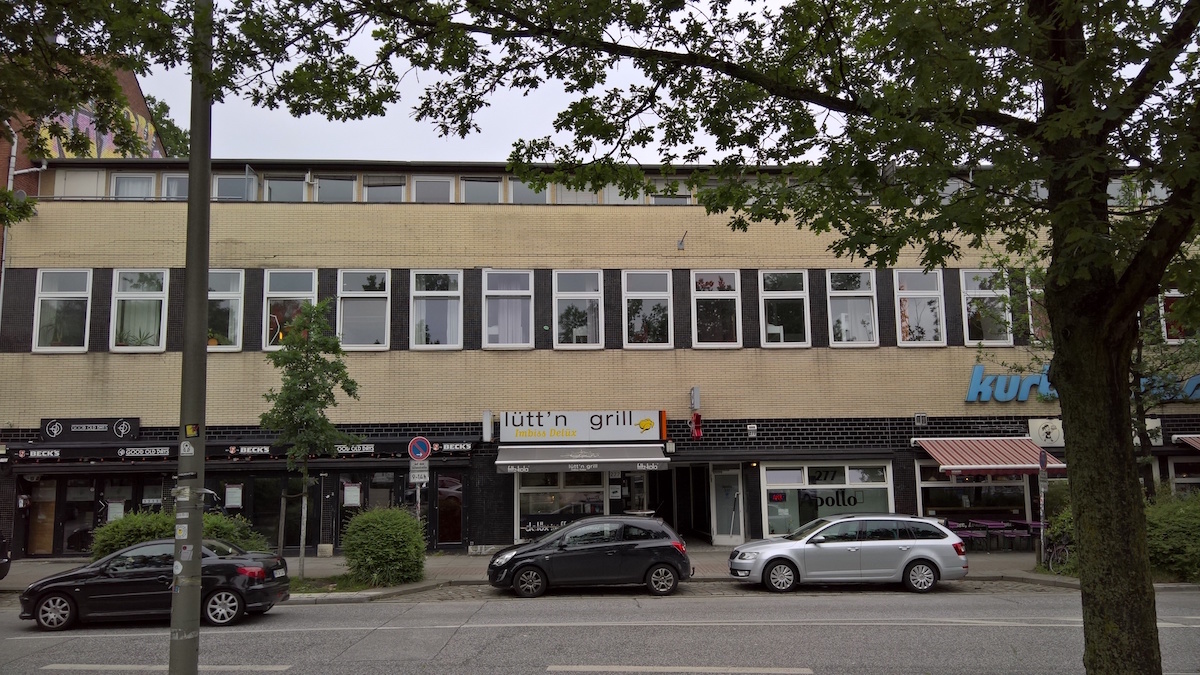 instant sleep hostel in hamburg
