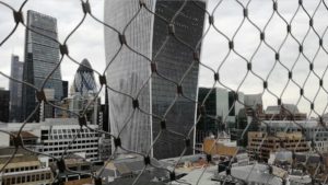 blick auf sky bar vom monument aus