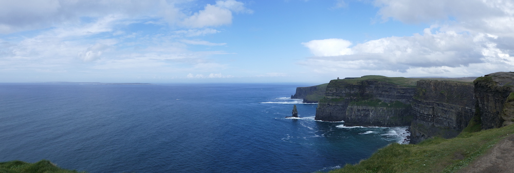 panorama der cliffs of moher
