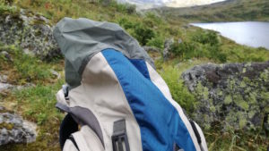 fifty five wanderrucksack am wasserfall wanderweg
